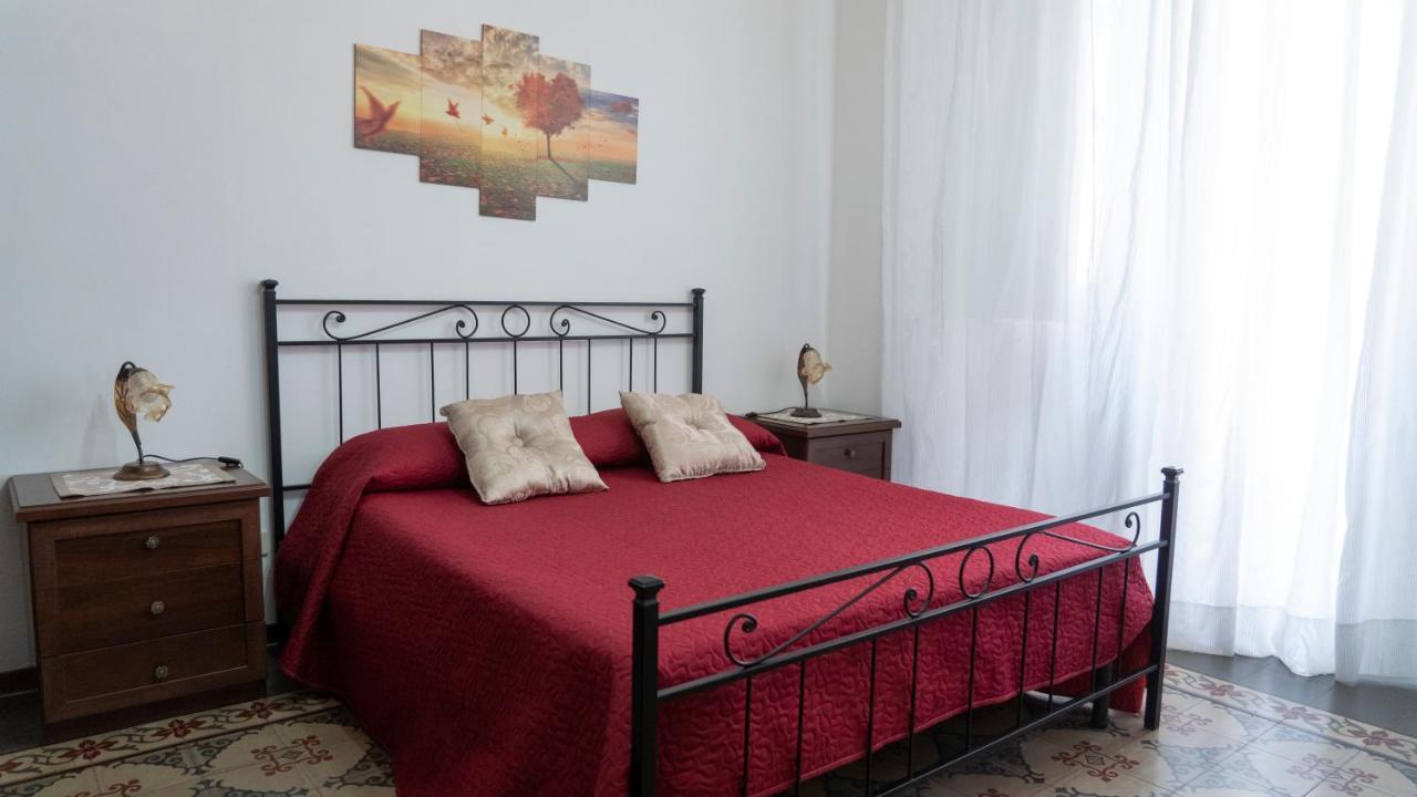 Апартаменты Mary'S Center House Катания Экстерьер фото